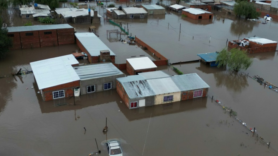 Inondations en Argentine: un mort, trois disparus et pr&egrave;s de 2.000 &eacute;vacu&eacute;s