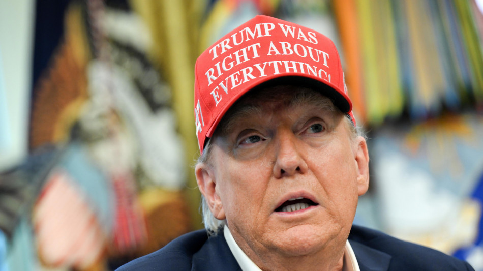 Trump, imporremo dazi sui mobili importati dall'estero