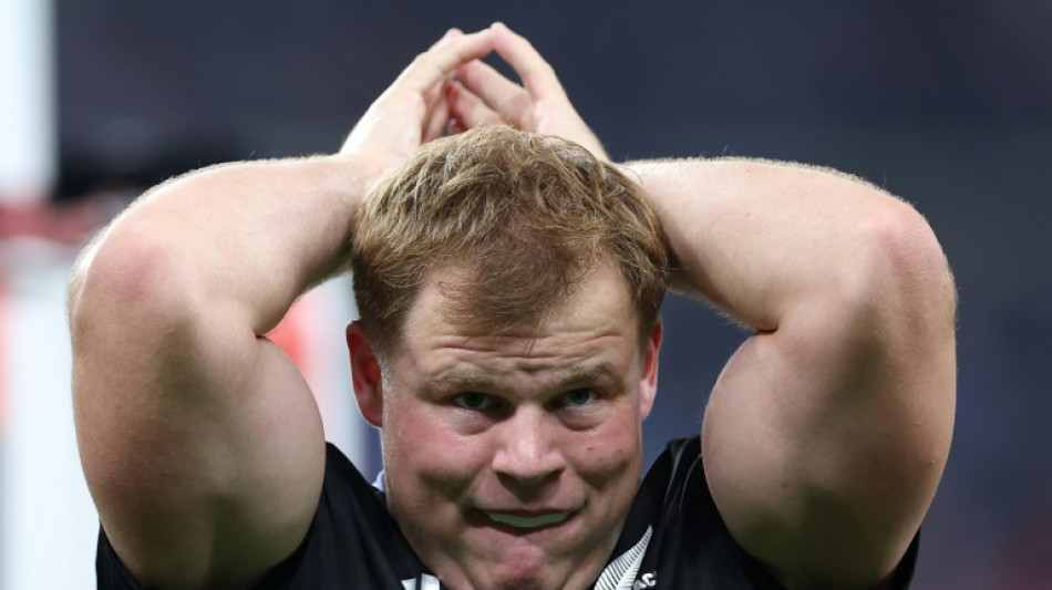 New Zealand hooker Bell out of South Africa tour with calf strain