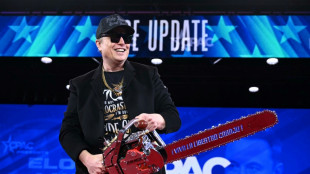 Refusant de "d&eacute;manteler" les services publics, un tiers de l'&eacute;quipe de Musk d&eacute;missionne