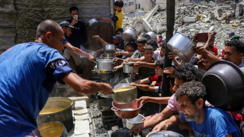 Erste Hilfslieferungen in Gazastreifen - 22 L&auml;nder fordern "vollst&auml;ndige" Wiederaufnahme