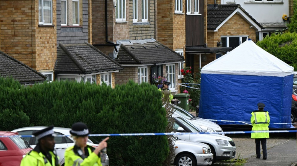 Royaume-Uni: le suspect d'un triple meurtre &agrave; l'arbal&egrave;te retrouv&eacute;