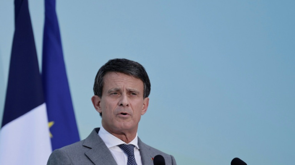 Pour sauver l&rsquo;accord sur l'avenir de la Nouvelle-Cal&eacute;donie, Valls annonce s'y rendre