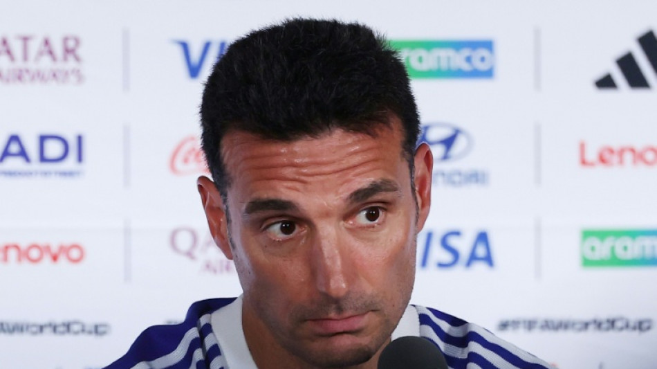 Scaloni pede para que n&atilde;o misturem semifinal Argentina-Inglaterra com Malvinas