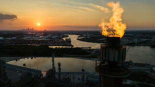 Global markets sink as rally over eased trade tensions fades