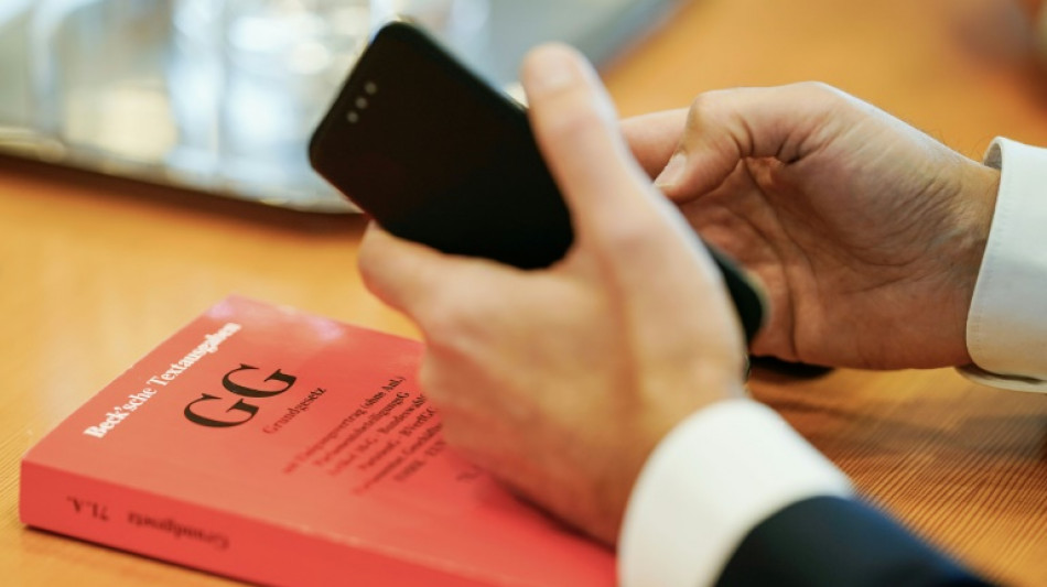 Karlsruhe verhandelt &uuml;ber BKA-Befugnisse bei &Uuml;berwachung und Datenbanken