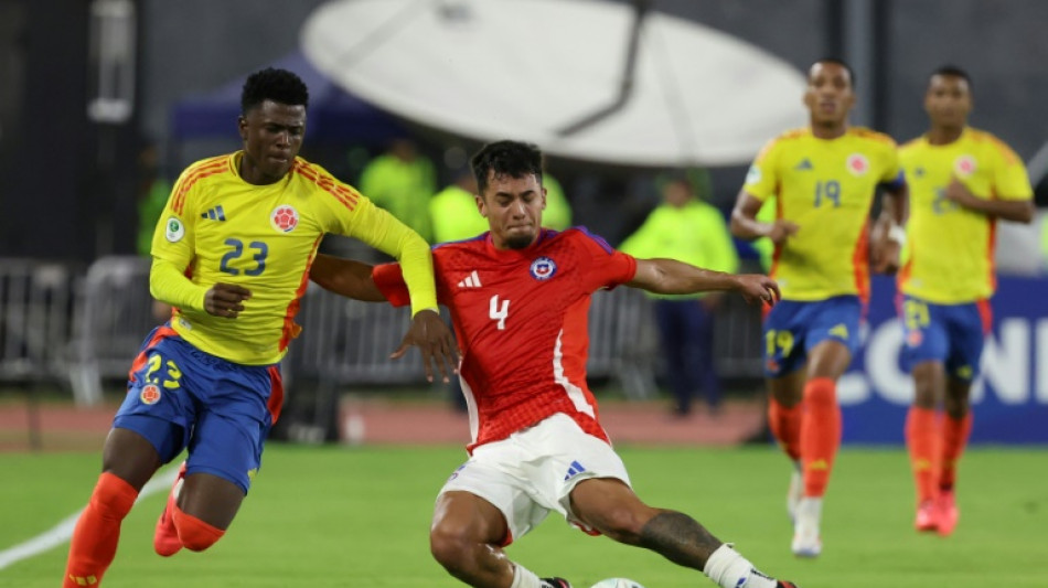 Col&ocirc;mbia vence Chile (3-1) e se garante no Mundial Sub-20; Uruguai &eacute; eliminado