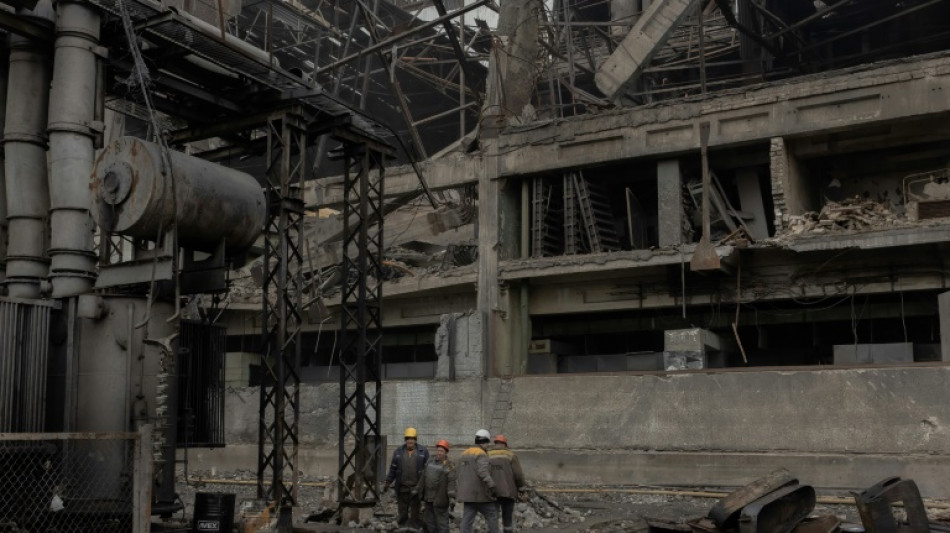 En Ukraine, le travail de Sisyphe des ingénieurs d'une centrale électrique