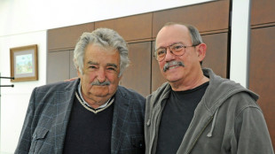 Sabina, Serrat y León Gieco rinden homenaje al expresidente uruguayo Mujica
