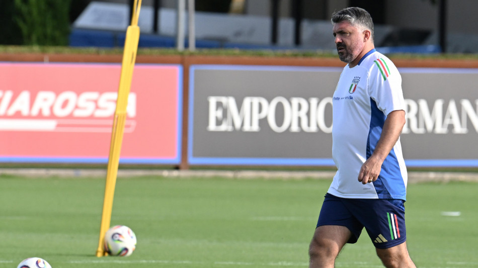 Calcio:Azzurri verso sfida Estonia, Kean in vantaggio su Retegui