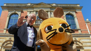 Maus-Figur vor dem WDR in K&ouml;ln in Brand gesetzt 