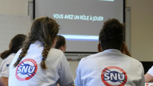 Budget: l'Assemblée et le Sénat votent en commission pour supprimer le service national universel