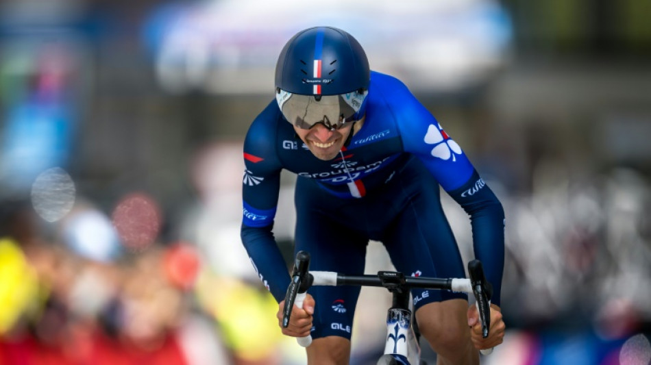 Lenny Martinez, grand espoir du cyclisme fran&ccedil;ais, signe chez Bahrain