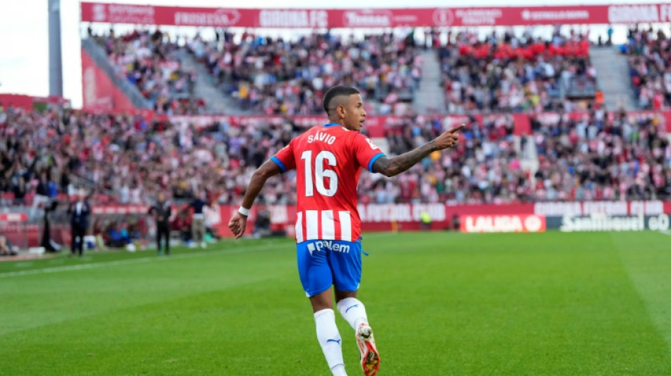 Girona goleia Almer&iacute;a (5-2) e alcan&ccedil;a l&iacute;der Real Madrid