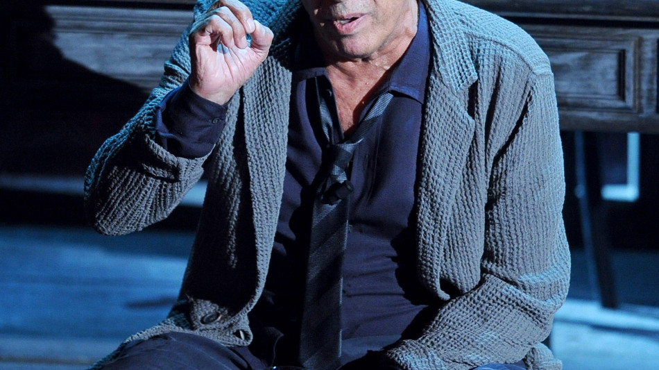 Celentano "sta benissimo", Clan smentisce notizie circolate sul web