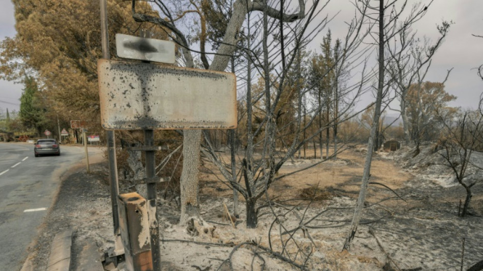 Incendie de l'Aude: les pompiers sous tension &agrave; cause de la m&eacute;t&eacute;o