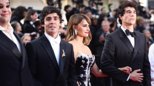 Storico premio alla migliore regia ex aequo per La bola negra e Fatherland a Cannes
