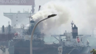 Al menos 25 muertos por el incendio de un buque de carga extranjero en China