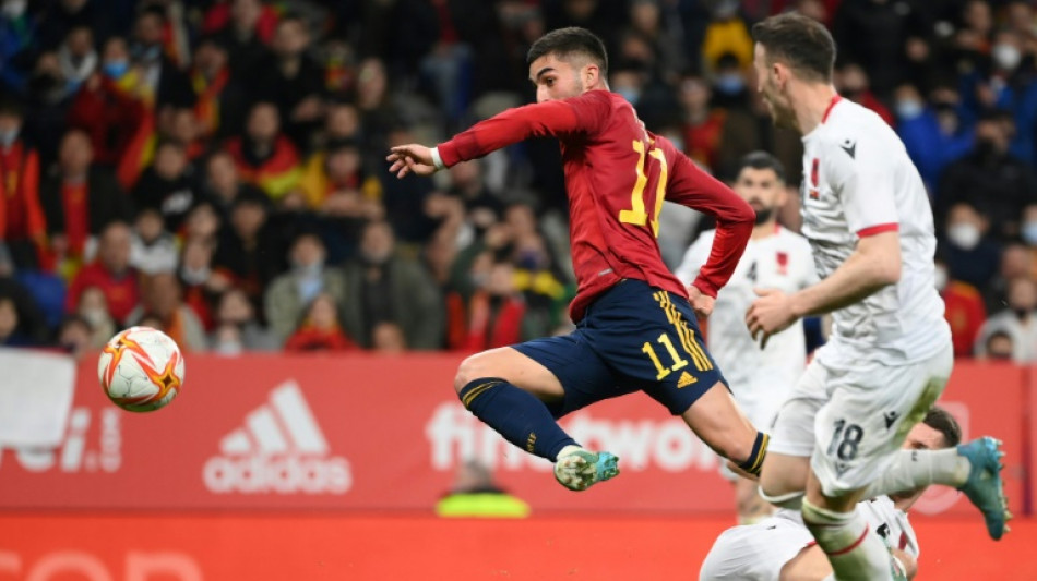 España gana a Albania sobre la campana en su regreso a Cataluña