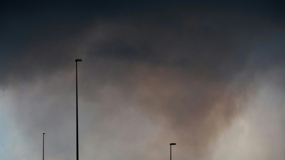 La neblina volc&aacute;nica y la contaminaci&oacute;n persisten tras la erupci&oacute;n de un volc&aacute;n en Islandia