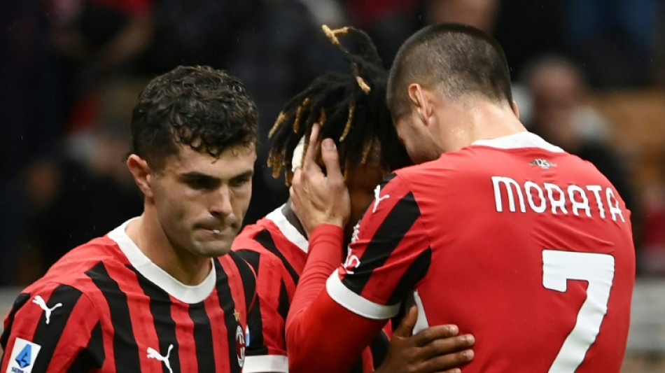 Com um jogador a menos, Milan vence Udinese (1-0) e &eacute; 3&ordm; no Italiano