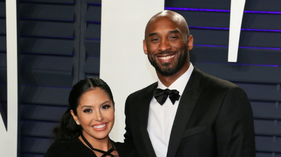 Le jury d&eacute;lib&egrave;re dans l'affaire des photos du crash mortel de Kobe Bryant