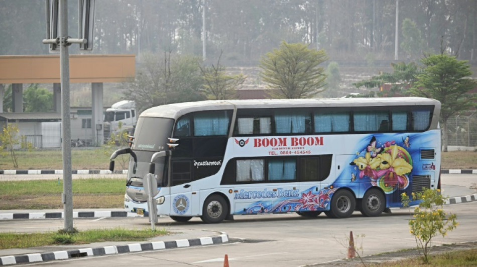 Centres de cyberfraude en Birmanie: un premier groupe de travailleurs chinois transf&eacute;r&eacute; en Tha&iuml;lande