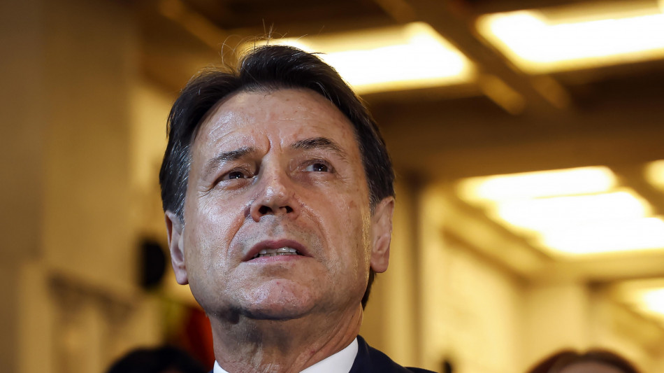 Conte a Meloni, si è fatta spiegar male utili delle banche