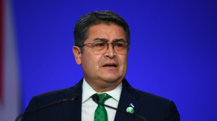 Wegen Drogenvorw&uuml;rfen gesuchter Ex-Pr&auml;sident von Honduras stellt sich der Polizei