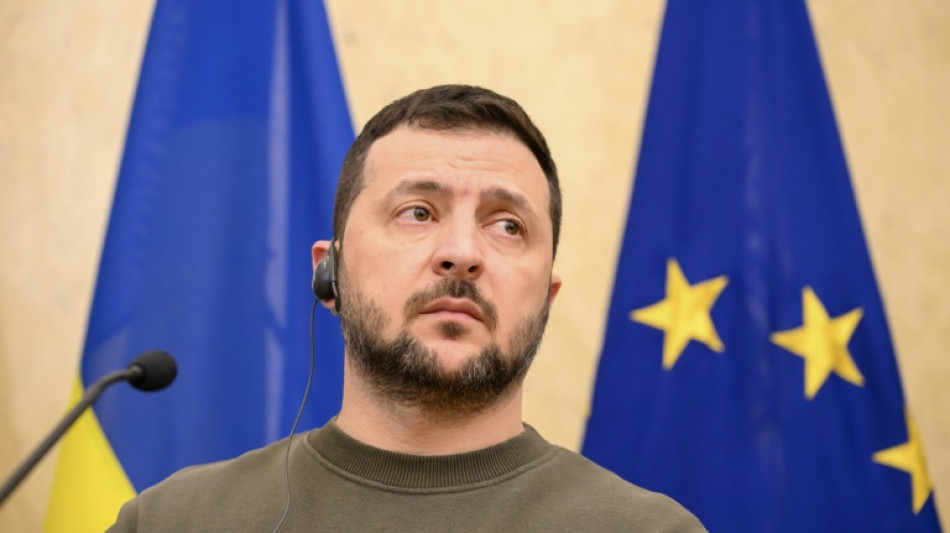 'Pausas' na guerra ajudariam a R&uacute;ssia, afirma Zelensky