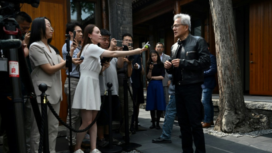 Nvidia está "haciendo todo lo posible" para surtir al mercado chino, afirma su director ejecutivo