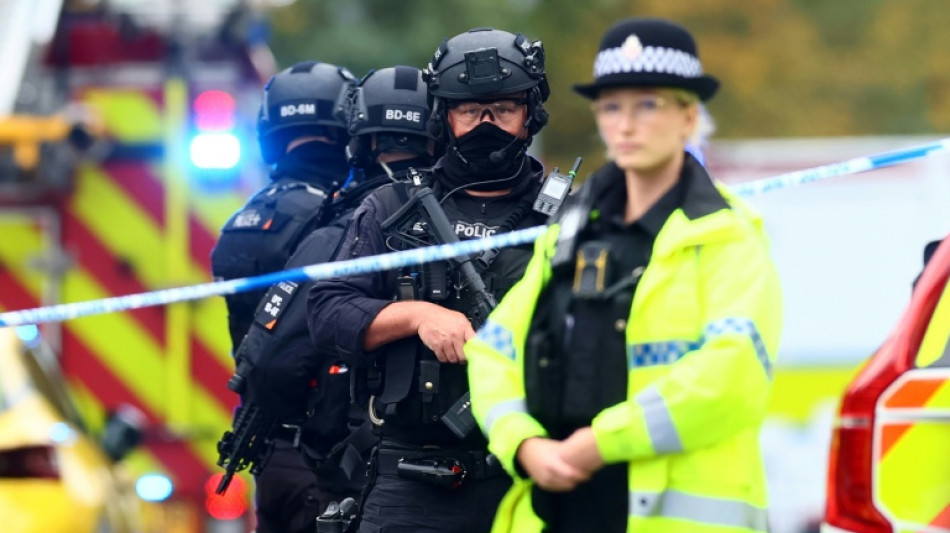 Dos personas asesinadas y tres heridas graves en ataque a una sinagoga en Mánchester