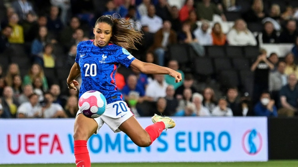 Bleues: Delphine Cascarino fauch&eacute;e avant le Mondial