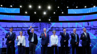 El candidato ultraderechista propone que los indocumentados paguen su pasaje para salir de Chile