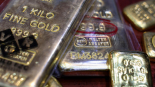 Il prezzo dell'oro ancora gi&ugrave;, -3,41% a 5.137,3 dollari