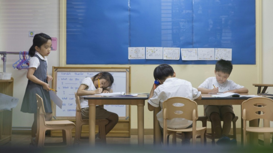 Corea del Sur prohibirá los teléfonos móviles en las aulas