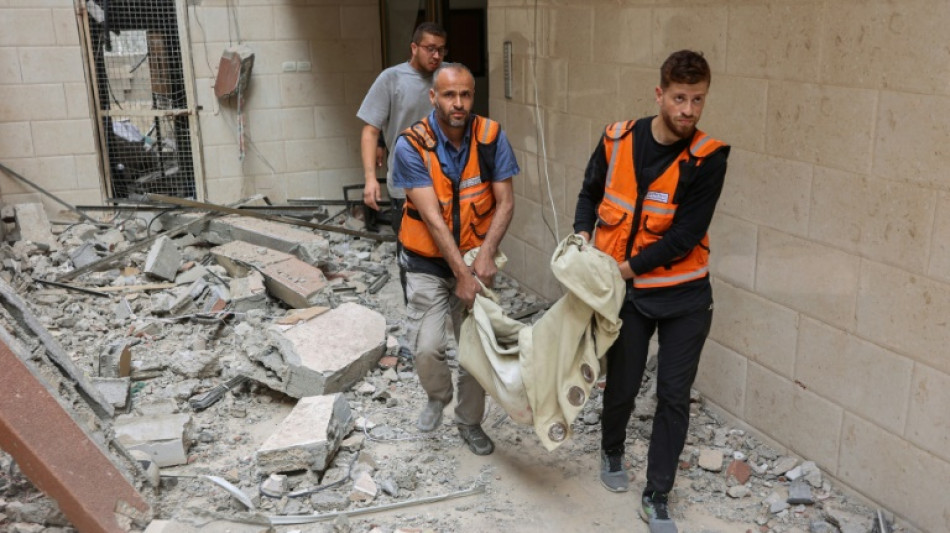 Gaza: 55 morts dans des frappes, Isra&euml;l menace d'une offensive "plus vaste"