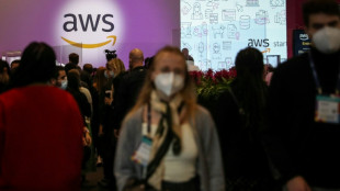 OpenAI compra a Amazon infraestructura para desarrollar IA por 38.000 millones de d&oacute;lares