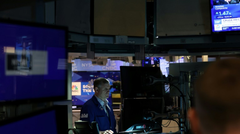 Wall Street termine en hausse, s'affranchit des incertitudes commerciales