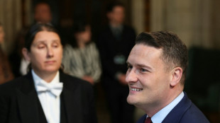 Ministro da Sa&uacute;de brit&acirc;nico renuncia, prov&aacute;vel rival de Starmer &agrave; frente do trabalhismo