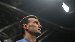 'Este grupo n&atilde;o para de me surpreender', diz Scaloni ap&oacute;s vit&oacute;ria sobre a Inglaterra