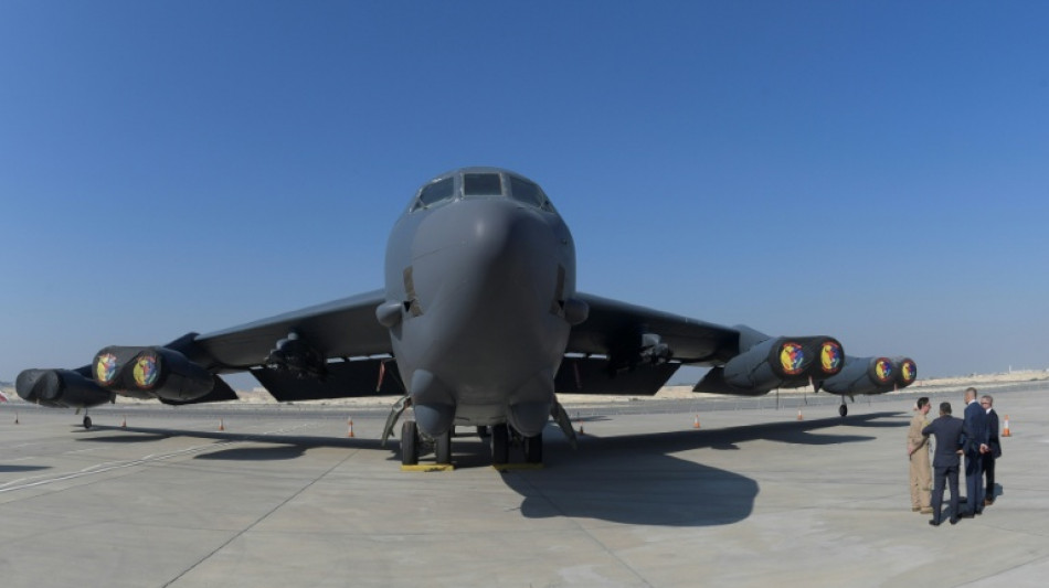 Un avión de línea evita por poco un choque con un bombardero B-52 en EEUU