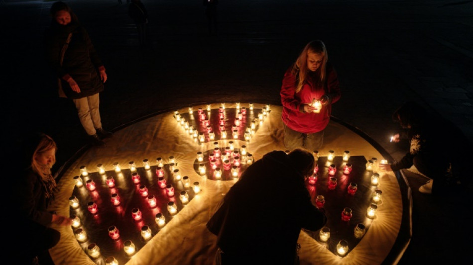 Zelenski acusa a Rusia de "terrorismo nuclear" en el 40&ordf; aniversario de Chern&oacute;bil