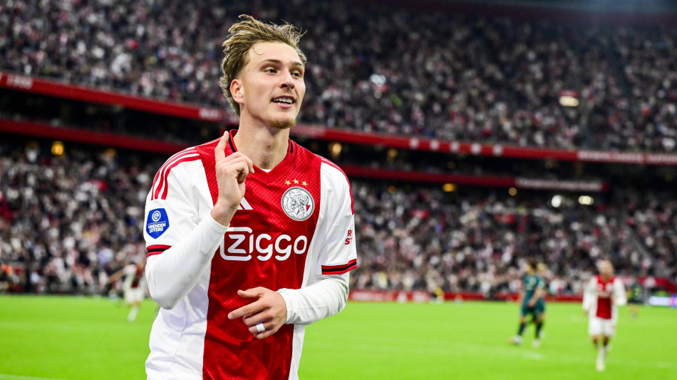 L'Ajax aspetta l'Inter, intanto vince in campionato