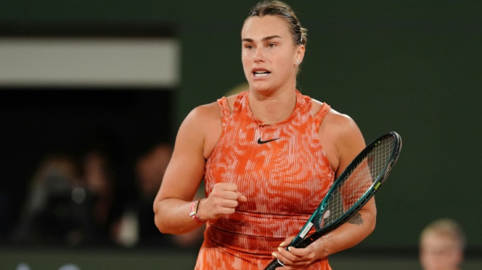 Sabalenka e Rybakina avan&ccedil;am com tranquilidade &agrave;s quartas de Roland Garros