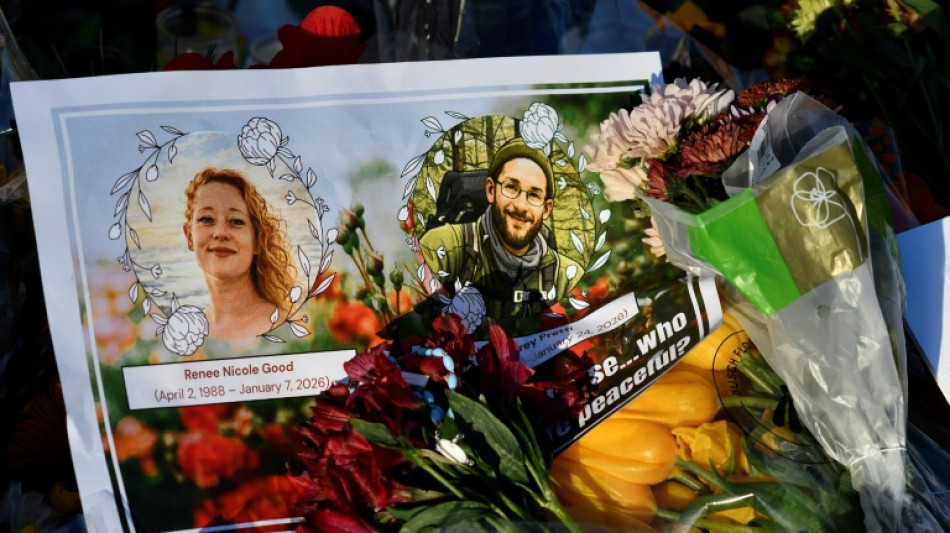 Minneapolis: Trump maintient la pression, deux policiers suspendus 