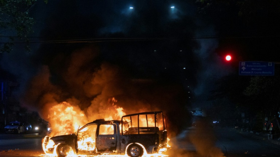 Polic&iacute;a mexicana mata estudante de Ayotzinapa em confronto por roubo de carro