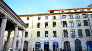 Macron invites foreign researchers to 'choose France'