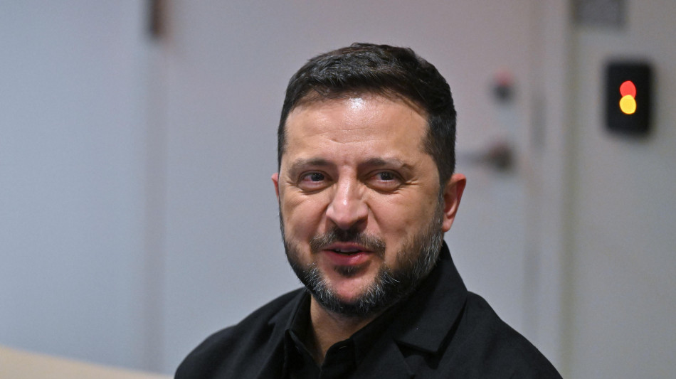 Zelensky, domani e sabato vedremo negli Usa la delegazione americana