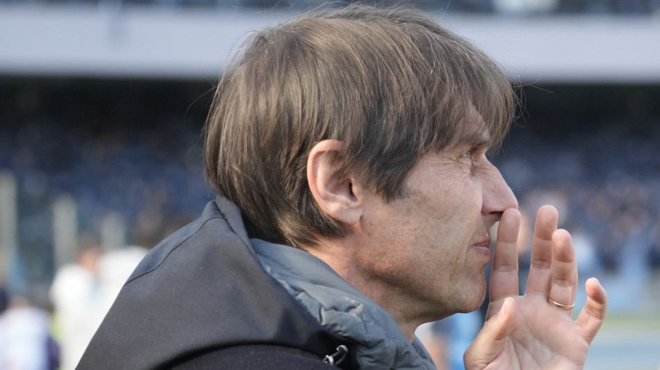 Napoli: Conte, il Milan? Grandissimo rispetto ma mai paura'